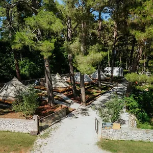 Gasthof Camp 'dvor' Bell Tent, Manjadvorci